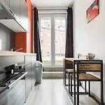 Esprit Africain, Appartement, Balcon, Centre * Βαλενσιέν